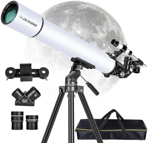 Portable travel refractor with 900mm focal length